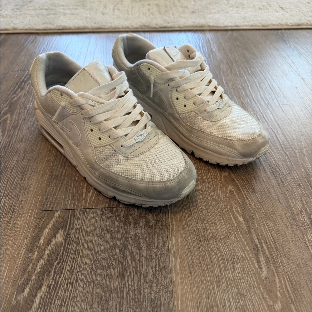 Nike Men's White/Cream Air Max Sneakers